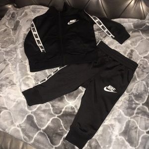 Nike 2-Piece Track Suit (🚫 BOGO)